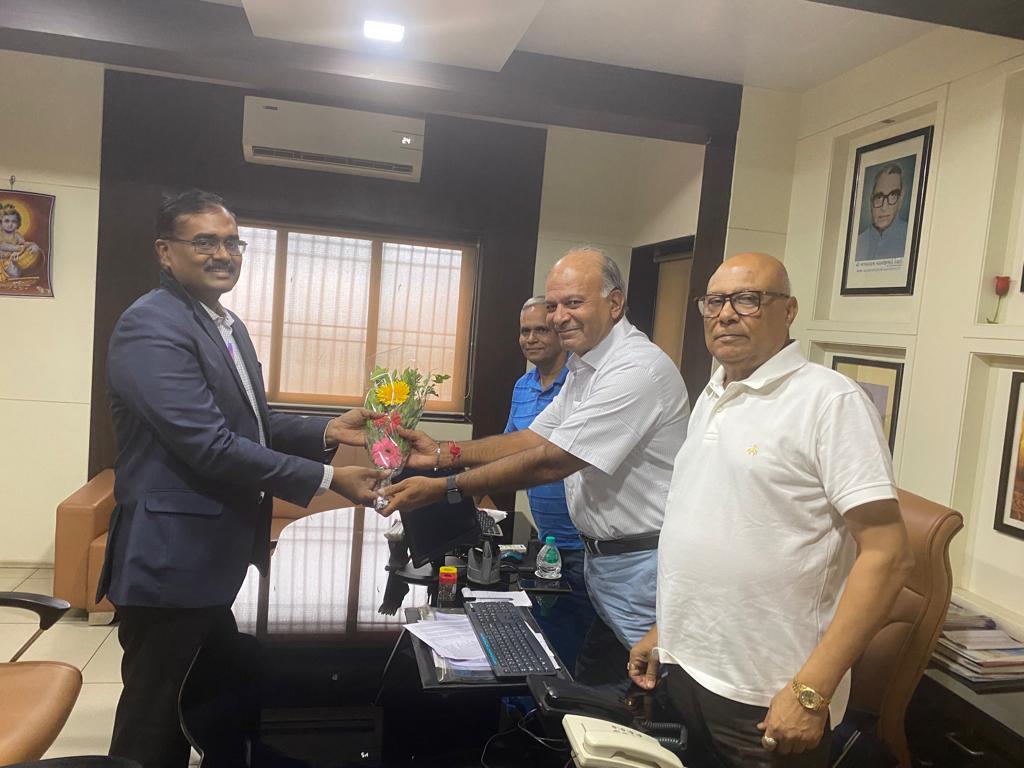 Mr. Abraham Selvin , DGM (B&O) </br>State Bank of India Visited Our Bank